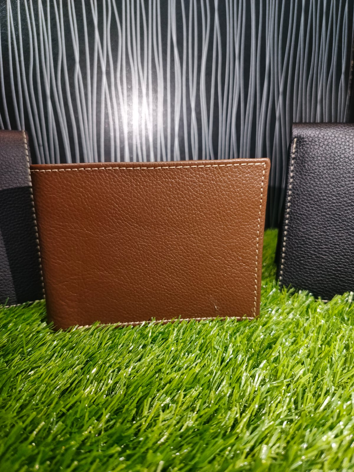 SLIM STITCH WALLET FOR MEN