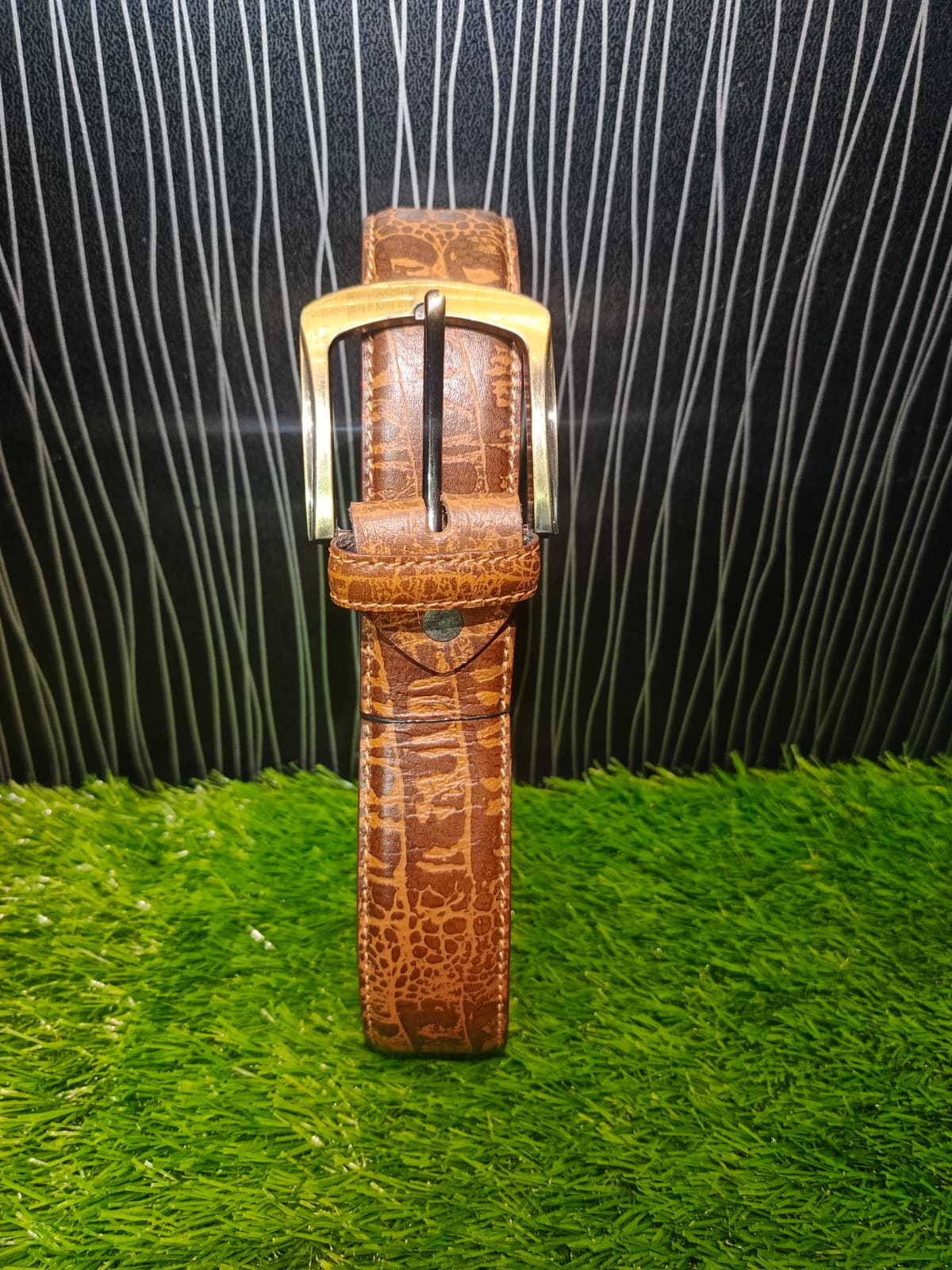 ORIGINAL COW HIDE BELT WITH EMBOSED CROCODILE PRINT