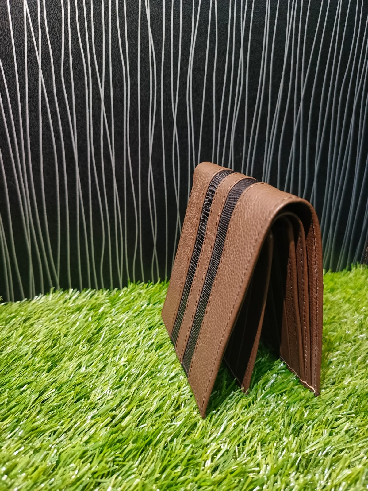 ORIGINAL COW HIDE  DP WALLET